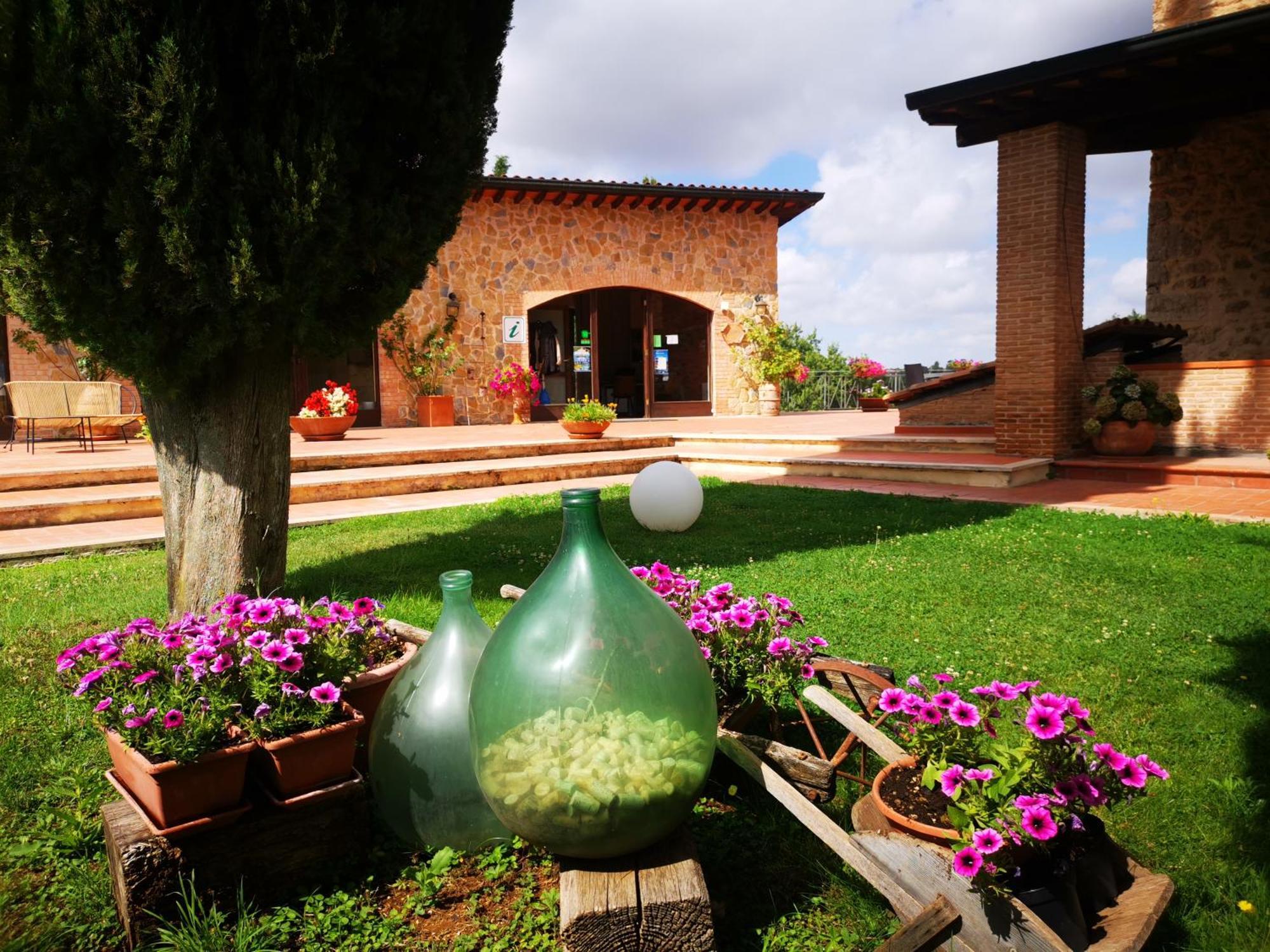 Agriturismo Podere S. Croce Сатурния Экстерьер фото
