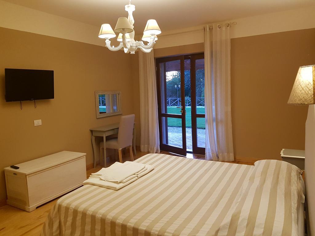 Agriturismo Podere S. Croce Сатурния Экстерьер фото